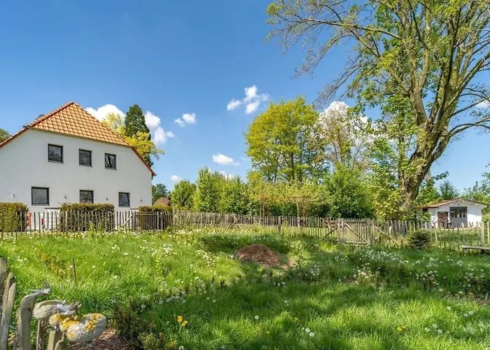 Die Idyllische - Ferienwohnung Mit Garten Und Sauna